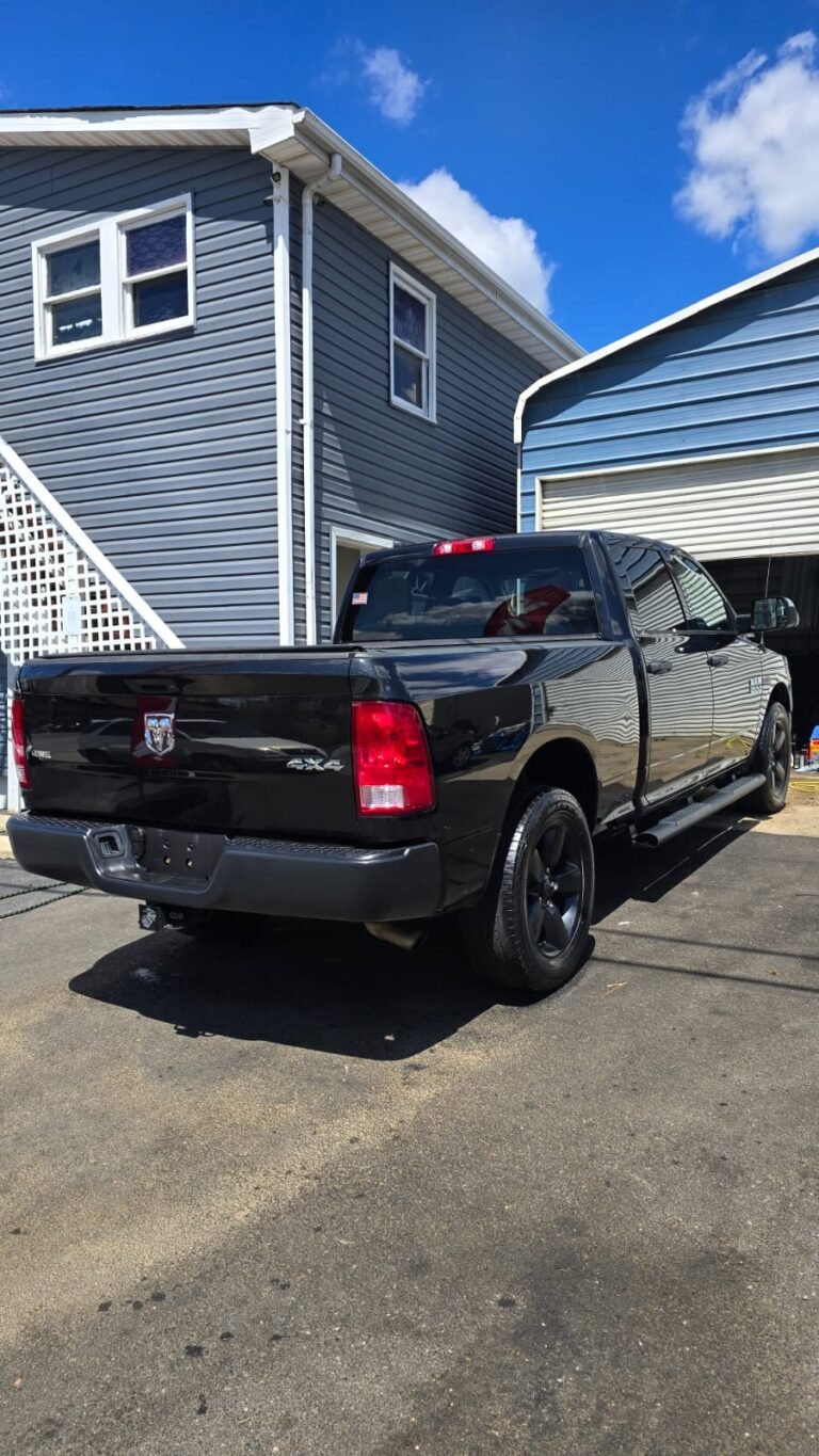 b7acf4e4-e33e-459e-a843-eff036d5a12d